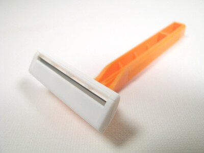 single blade disposable razor