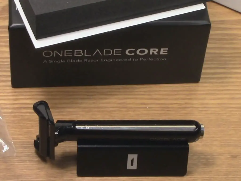 OneBlade Core  Pivoting Head Single Blade Safety Razor