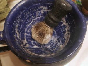 brush and lathering bowl for traditional wet shaving