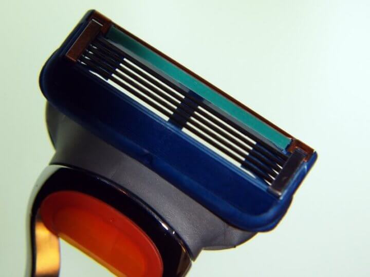 cartridge razor