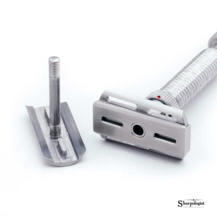 rex konsul adjustable slant bar razor head and blade loading design