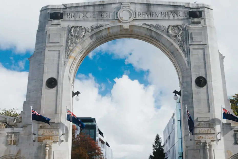 bridge of remembrance christchurch new zealand