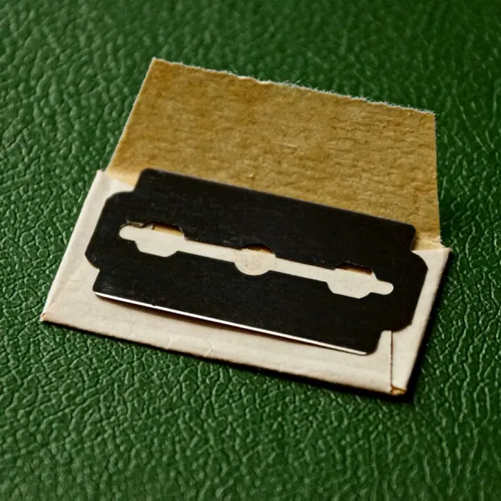 blade and paper wrap